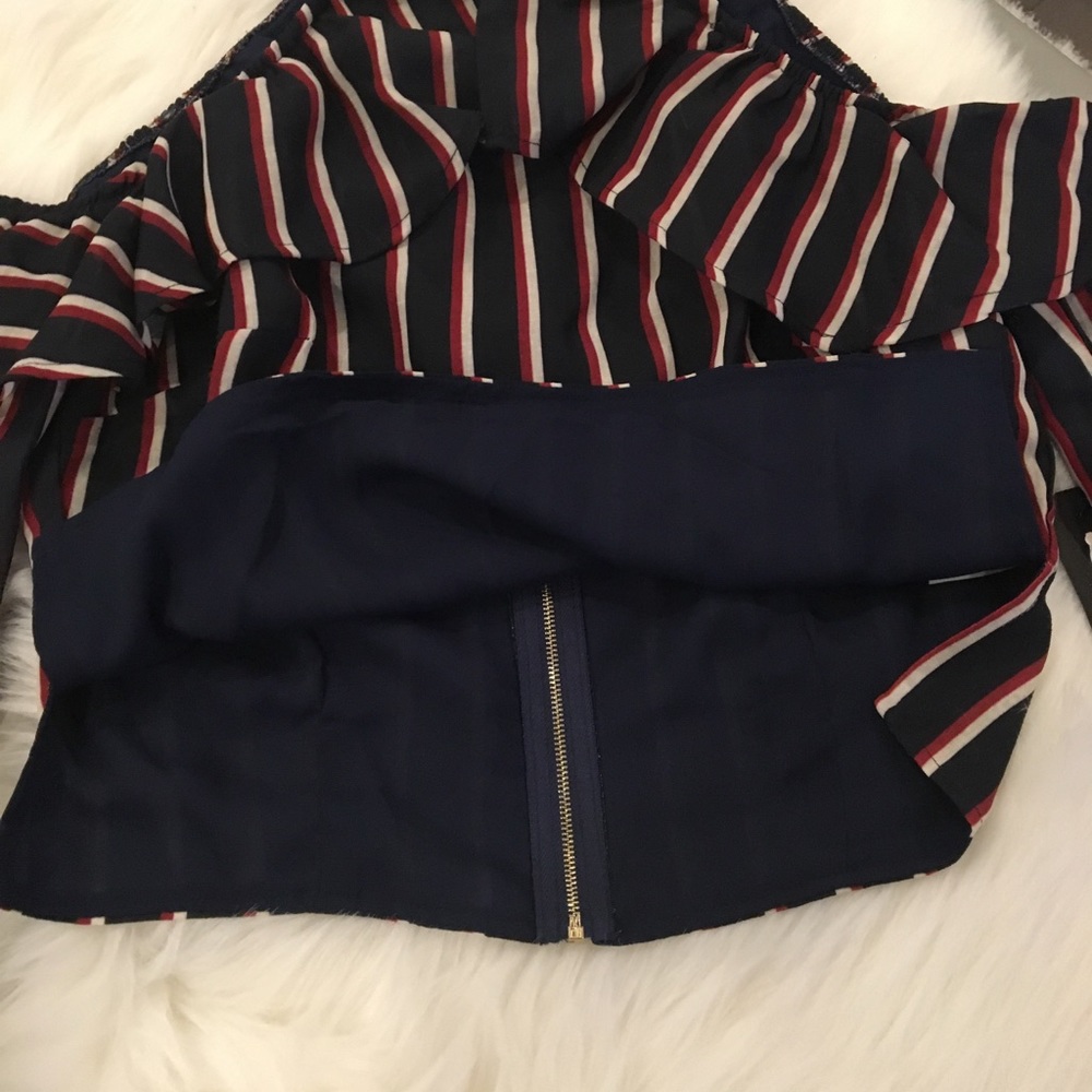 MIA COLD SHOULDER TOP | RWB STRIPE - Picture 6 of 8